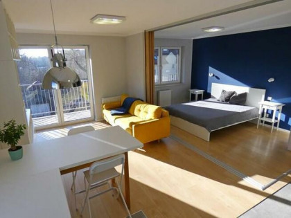 Żabiniec 38, Olsza, 2 pokoje z balkonem i garażem