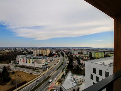 16 piętro, klimatyzacja, 2 miejsca post.