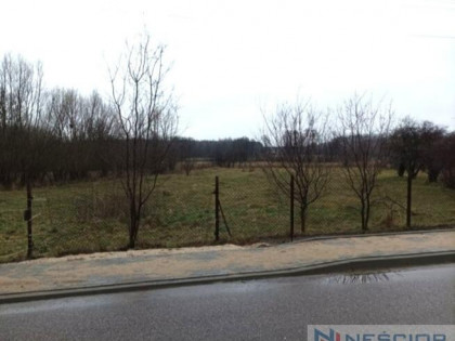 Działka na sprzedaż 3040 m2