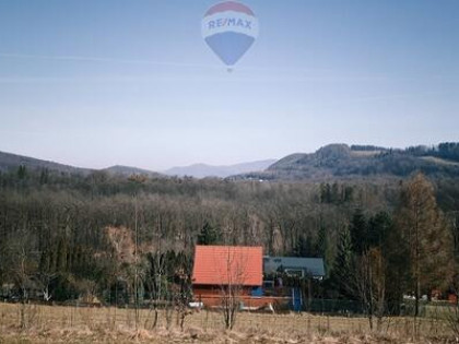 Działka budowlana pod lasem