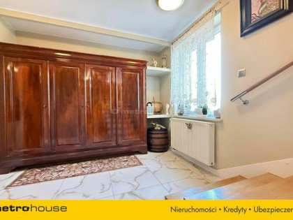 Przestronny dom na sprzedażŻelków-działka 3363 m²