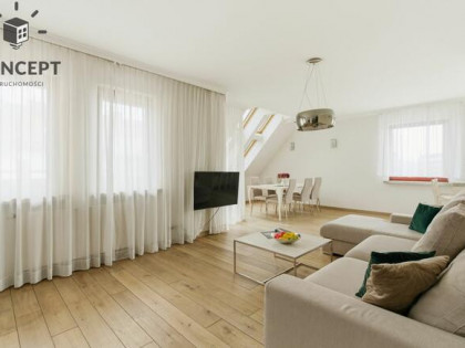 Piękny 2-poziomowy Apartament z klimatyzacją