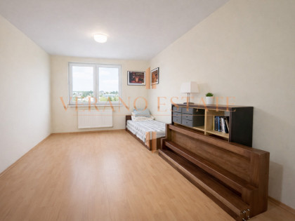 Przestronne 2‑pokoje | 44 m² | loggia | garaż
