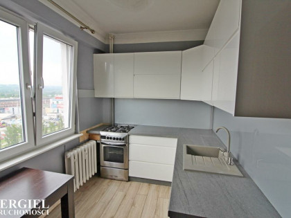 68m ul.POPIEŁUSZKI mieszkanie 4-pokojowe