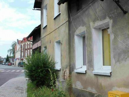 Sprzedam poddasze w kamienicy w centrum miasta