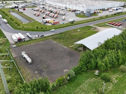 Działka w Skarbimierzu przy ul. Biedronkowej