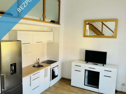 Kawalerka 34 m² z antresolą, balkonem i garażem – ul.Braterska, Krzyki