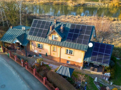 UNIKALNIE położony dom na skarpie | Widok na Odrę | PV + Pom