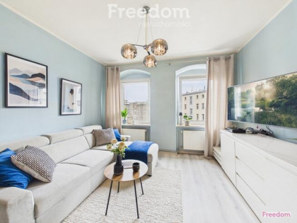 Klimatyczne 2 pokoje w kamienicy