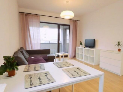 2 pokoje z balkonem i garażem – Tolkiena 1