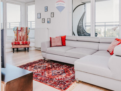 3 pokoje przy metrze