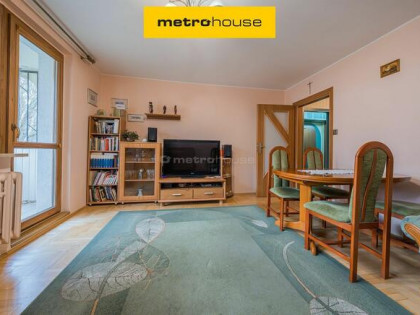 Skomunikowane, słoneczne, dwupokojowe mieszkanie