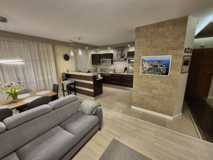 ŚLICZNE 74m2 W centrum, 2 Balkony Winda, parking