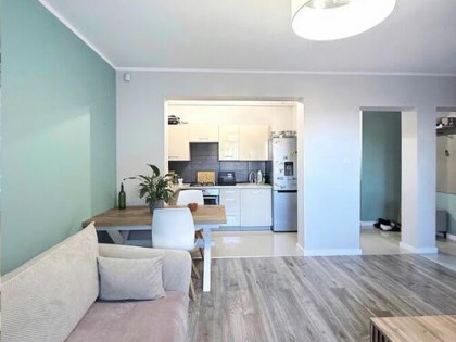 TARAS 44 m + 2 pokoje 50,6 m |wysoki parter | po remoncie