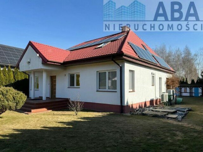 Piękny, przestronny dom z ogrodem - Turkowice