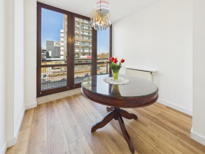 5-pokojowe mieszkanie z dużym tarasem i garażem