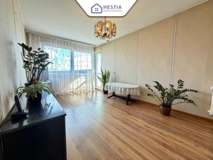 3-pok z oddzielną kuchnią. Balkon, piwnica.