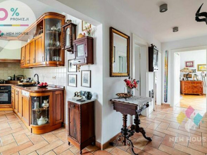 Nad Jez. Długim, 4 pok., m. postojowe, ogród