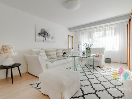 Brzeziny,  dom z tarasem, ogrodem, podwójny garaż