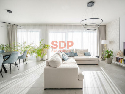 Dom Radomierzyce gm. Siechnice, Różana