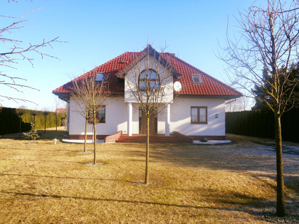 Atrakcyjna Dom w sąsiedztwie Ślesina