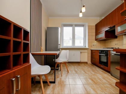 ścisłe centrum, drugie piętro, wolne od zaraz