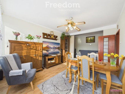 2 pokoje, balkon, 2 piętro – Władysława IV