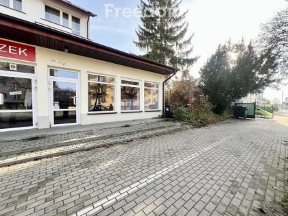 Przestronny lokal usługowy w centrum miasta