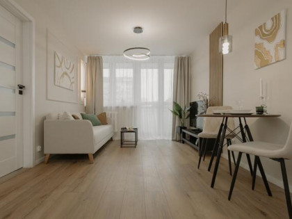 2 pok, 35m2, Krzyki, Sky Tower, balkon, winda