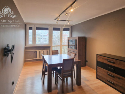 Mieszkanie 52m2, 3 pokoje, oddzielna kuchnia, ogrzewanie miejskie, po remoncie