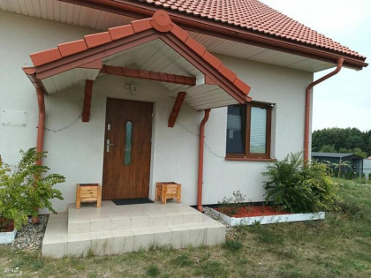 Dom jednorodzinny 130m2 w cichej i spokojnej okolicy.