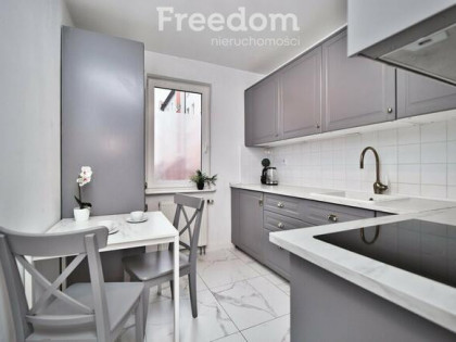 Przytulne 2-pokojowe mieszkanie, parter z balkonem