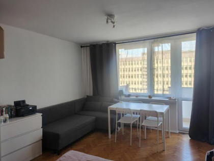 Mieszkanie, kawalerka - 2500 zł całość