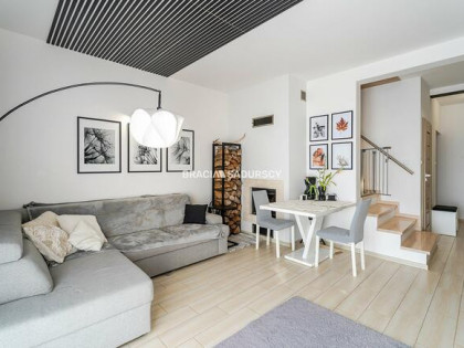 Dom Krzysztoforzyce gm. Kocmyrzów-Luborzyca, Rozrywkowa