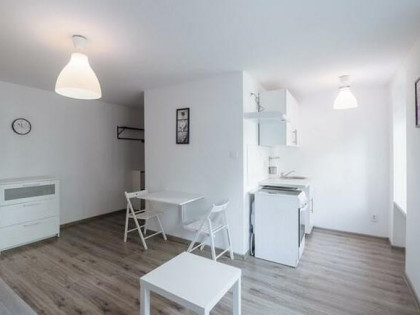 Armii Krajowej 100, Batory, funkcjonalna kawalerka