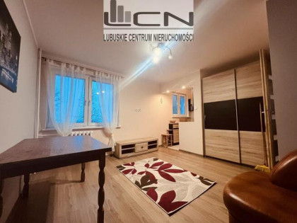 Wynajmę kawalerkę w bloku os. Słoneczne