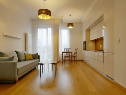 2 pokoje z miejscem w garażu- Kłobucka 8C