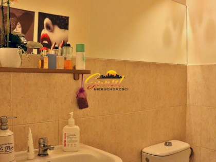 WynajmęCzęśćLokaluNaGabinety,Fryzjer,Kosmetyczka60m²