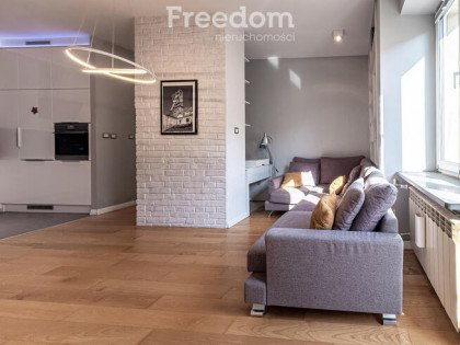 3pokoje w kamienicy na Żytniej