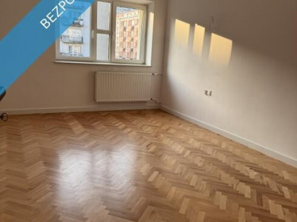 Mieszkanie BEZPOŚREDNIO, po generalnym remoncie, 3 pokoje, 49,11 m2 Pl. Bankowy, Warszawa