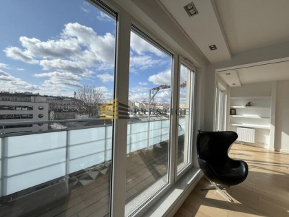 Nowoczesne, 2-pokojowe mieszkanie w samym sercu Wa