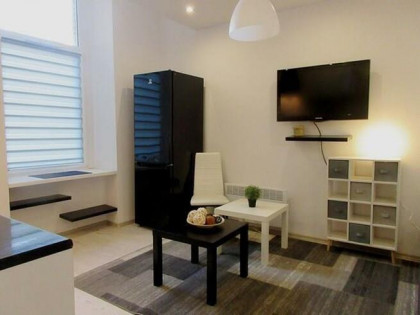 Funkcjonalne 2 pokoje, Powst. Warszawskich 17