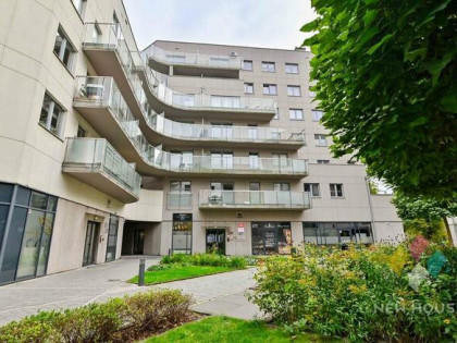 2 pokojowe w Śródmieściu, loggia, m-ce postojowe