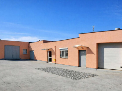 Sprzedam /siedzibę firmy/hale+biuro/394m2/1251m2 Komorniki