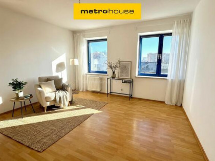 3 pokoje + możliwość 4  Śródmieście Kielc