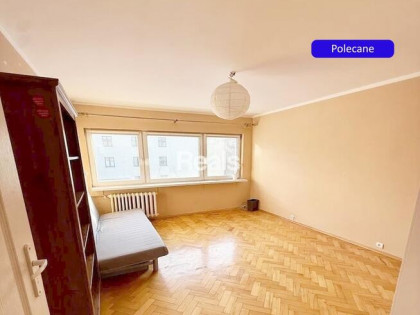 Metro Księcia Janusza. Mieszkanie z balkonem