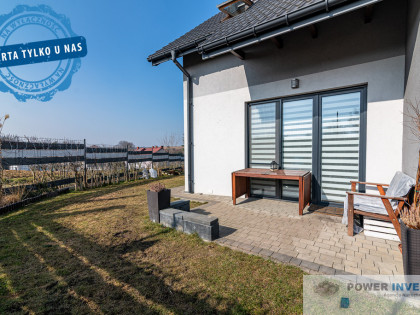 Segment, 3 miejsca postojowe, ogród