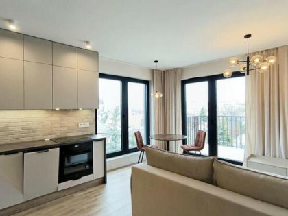 2 pokoje z AC + taras i garaż- Mogilska 130