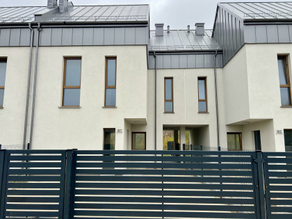 PROMOCJA - 3 kondygnacje użytkowe - 163.89 m² - segment w JABŁONNIE