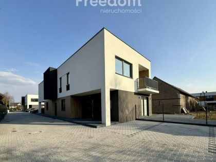 Apartament 3 pokoje, taras – nowy